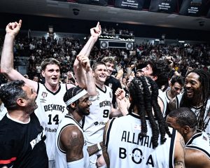 IMAMO SPORTSKU OBJAVU GODINE: Bešiktaš izbacio velikana pa spremio mim o kome priča Evropa! (FOTO)