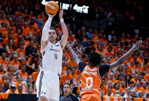 KRALJEVSKI KLUB PONOVO NA TRONU: Valensija bez Odželeja zapretila, ali nedovoljno da izbegne ‘metlu’!