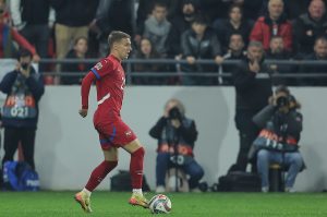 PARTIZAN U JURIŠU NA REPREZENTATIVCA SRBIJE: Igrač rekao DA ali, dogovor dva kluba koči visoka cifra za otkup ugovora!