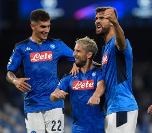 GOTOVA JE FANTASTIČNA KARIJERA, BIĆE SAMO JOŠ JEDNOM NA TERENU: Najbolji strelac u istoriji Napolija objavio da je gotovo!