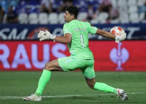 ISKUSNI BRAZILAC BI MOGAO U ZVEZDU?! Crveno-beli žele golmana sa skoro 400 nastupa u dresu portugalskog redovnog člana evrotakmičenja!