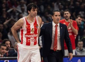 „NE POSTOJE REČI KOJE MOGU DA OPIŠU NJEGOVU GENIJALNOST“: Pismo Janisa Sferopulosa posvećeno Milošu Teodosiću!