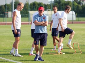 NISAM JA KRIV ŠTO JE NEKO GLUP, SADA ĆU NAMERNO SVE KONTRA DA RADIM: Nova neshvatljiva konferencija Piksija!