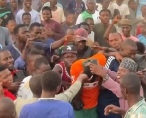 AU, KAKVO LUDILO U AFRICI: Bivši igrač Partizana svratio do domovine, a tamo – rulja! (VIDEO)