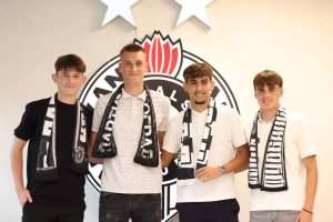 PARTIZAN ULAŽE U BUDUĆNOST: Četiri crno-bela klinca potpisala ugovore!