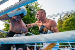 SPEKTAKL: Kladovo u znaku profi boks večeri!