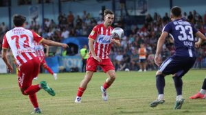 U ZVEZDI SE ZADRŽAO DVA MESECA, A SADA MOŽE „DA BIRA“ GDE ĆE DA IGRA: Srpski štoper odigrao fantastičnu sezonu, interesovanje za njega je preveliko!