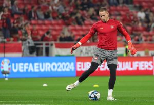 MORA DA ODLUČI: Srpski golman na stolu ima nekoliko ponuda – Sada je sve na njemu!