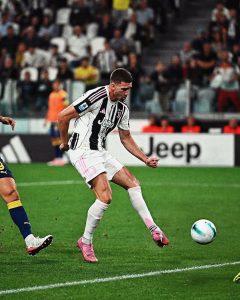 JPEG image 4D18 8FBF 7F 0