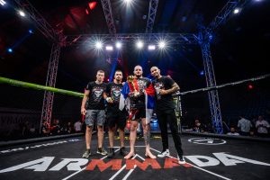 JOVAN LEKA NA UFC CONTENDERU!