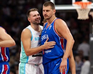 (POLUVREME) STRAŠNA SRBIJA KAO DA NEMA PROTIVNIKA: Koš rivala potpuno zatrpan od strane Orlova!