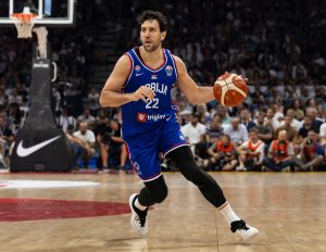 ISPLIVALE PLATE IZRAELACA: Evo za koliko igraju Micić i Trifunović!