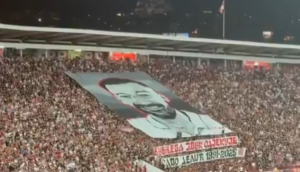 EMOTIVNA SLIKA NA „MARAKANI“: „Delije“ se ovako oprostile od tragično preminulog navijača!