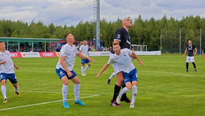 NAJVIŠI PROFESIONALNI FUDBALER SVIH VREMENA: Rus debitovao i oborio rekord!