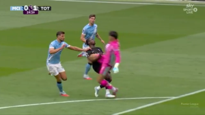 NAJGORE SUDIJE NA SVETU SU ENGLESKE: Pogledajte skandaloznu odluku u Premijer ligi!