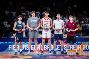 NEBRUŠENI DIJAMANT: Srbin najbolji centar Evropskog prvenstva!