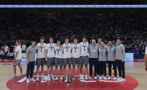 SRBIJA DOČEKALA ŠAMPIONE EVROPE: Arena pozdravila zlatne košarkaše!