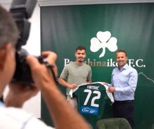 BAKA PRASE I VOJAŽ GRME NA PREDSTAVLJANJU SRPSKOG FUDBALERA: Velikan izabrao šokantnu pesmu, niko nije očekivao ovakav potez Panatenaikosa!