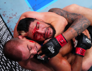 DUŠKO TODOROVIĆ SE VRATIO NA POBEDNIČKI KOLOSEK: Srbin „ugušio“ Medinu za novi trijumf u UFC!