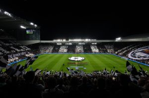 JEDVA SAČUVAO VID, SADA BIO CENTAR EPSKE TRANSFER DRAME: Premijerligaška zvezda preživela napad kiselinom!