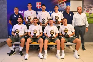 FSS DODELIO ZLATNE I DIJAMANTSKE LOPTE: Dobitnici nagrađeni za ogroman doprinos reprezentaciji!