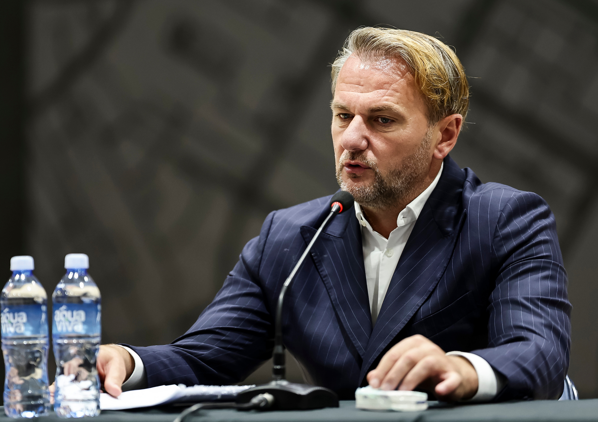 „CILJ JE OSVAJANJE EVROLIGE“: Ostoja Mijailović govorio o ambicijama Partizana, pa potkačio fudbalske klub!