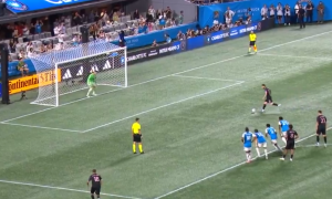 OVO SE MESIJU NE DEŠAVA ČESTO: Hrvat „nasamario“ legendarnog Argentinca!