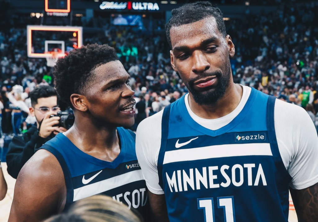 Naz Rid Entoni Edvards