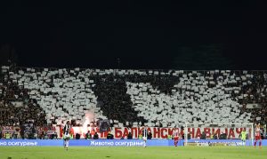 ŽESTOKA BORBA NA TRIBINAMA: Navijači na smenu prozivali jedni druge!