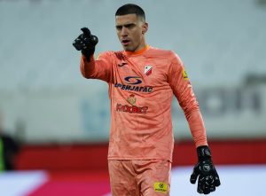 KIKS VOŠE NA KARAĐORĐU: Železničar mogao do pobede ali se Rosić isprečio!