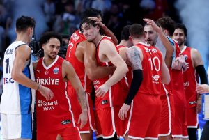 VOLI PARTIZAN I NARODNJAKE: Poreklo mu iz Srbije, a pod zastavom Turske igra finale Evrobasketa! (FOTO)