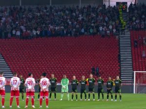 POVODOM SMRTI OCA ZVEZDANA TERZIĆA, MEČ POČINJE MINUTOM ĆUTANJA: Poslednji pozdrav ocu velikog sportskog radnika!