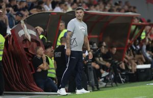 TRENER NAPRETKA OPLEO PO SVOJIM IGRAČIMA: Konferencija za medije kakva dugo nije viđena!