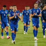 SRPSKI SENIORSKI FUDBAL SE SAMO JEDNOM SUSREO SA NJIM – I IZGUBIO: Evo ko deli pravdu Srbiji na Vembliju!