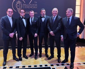 U ODABRANOM DRUŠTVU: Pogledajte s kim su Piksi i Mijatović na dodeli Zlatne lopte! (FOTO)