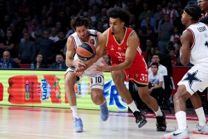 PRVI POENI CRVENE ZVEZDE U EVROLIGI: Evo kako je Nvora sa distance upalio Arenu!