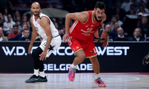 (POLUVREME) TROJKE OBELEŽILE PRVO POLUVREME: Ledej i dalje najveći problem Crvene zvezde!