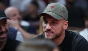 (FOTO UBOD) UŠLO U KRV I DOVIĐENJA: Zvezde FK Crvena zvezda u Areni!