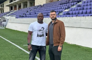 SARADNJA KOJA BI MOGLA DA BUDE PLODONOSNA: Grafičar ugostio legendarnog fudbalera Evertona – Evo i zašto!