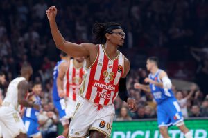 „NE DOBIJA DOVOLJNO PRIZNANJA“: Moneke istakao ko je motor Zvezde, pa govorio o Milutinovu!