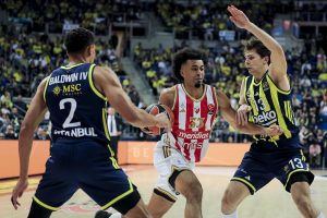 (TVITOVI) ŠOK: Delije zaboravila na Obradovića – Žele ostanak Tomovića!