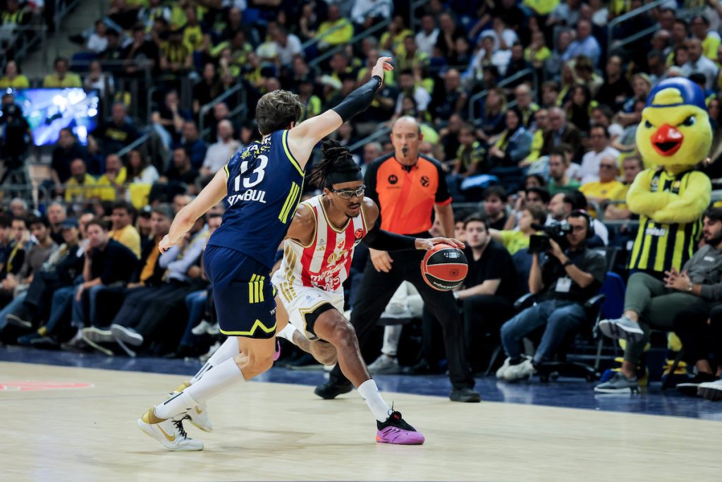 CRVENA ZVEZDA SRUŠILA PRVAKA EVROPE: Monstruozni Moneke se pojavio kad je najviše trebalo!