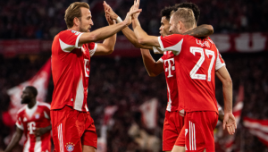 POKER BAJERNA U MINHENU: Vlahović tragičar Juventusa, Liverpul lako sa Ajntrahtom!