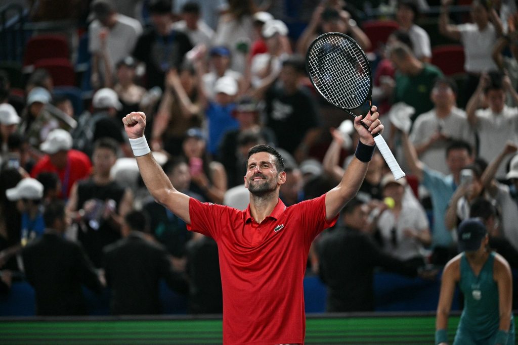 NOVAK JE BESMRTAN, A SVI TENISERI SU SAMO NJEGOVA SENKA: Đoković okrenuo najboljeg na planeti i zakazao sudar sa starim rivalom!