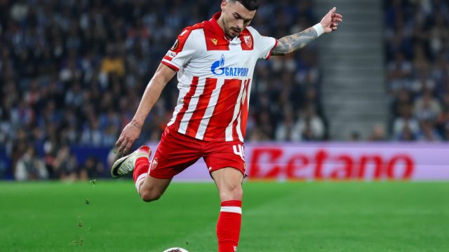 RADONJIĆ PRED PRELASKOM U VOJVODINU? Ovo je za sada status temperamentnog krila u Zvezdi!