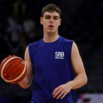 JOKIĆ I BOGDANOVIĆ KAO ZAŠTITNICI NIKOLE TOPIĆA: Srbi moraju da se drže zajedno, mladi plejmejker priznao koliko srpski košarkaši brinu o njemu!