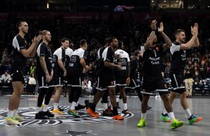 „NEKO MU JE LUPIO ŠAMAR“: Marinković šokiran onim što je čuo o tuči sa Džabarijem!