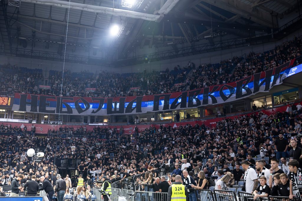PARTIZAN PARIS 012