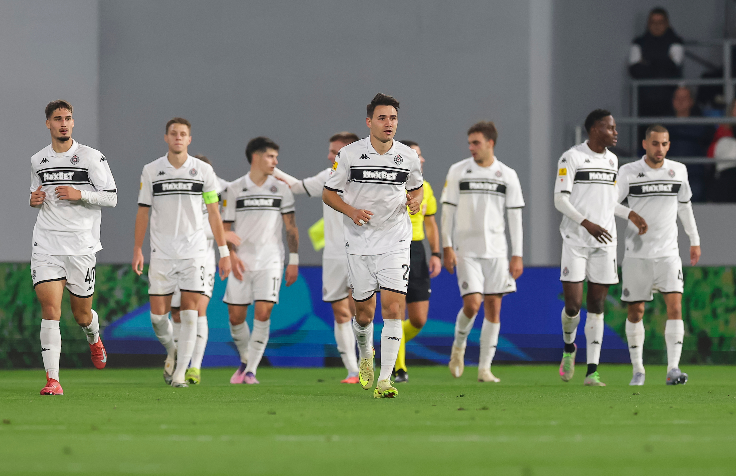 MINIMALCEM DO TRI BODA: Partizan sjajnim golom Karabeljova odnosi ceo plen!