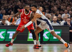 CRVENO-BELI U SERIJI – SLEDEĆA JE BASKONIJA  Beogradska arena je spremna za još jednu evroligašku noć punu energije i emocija